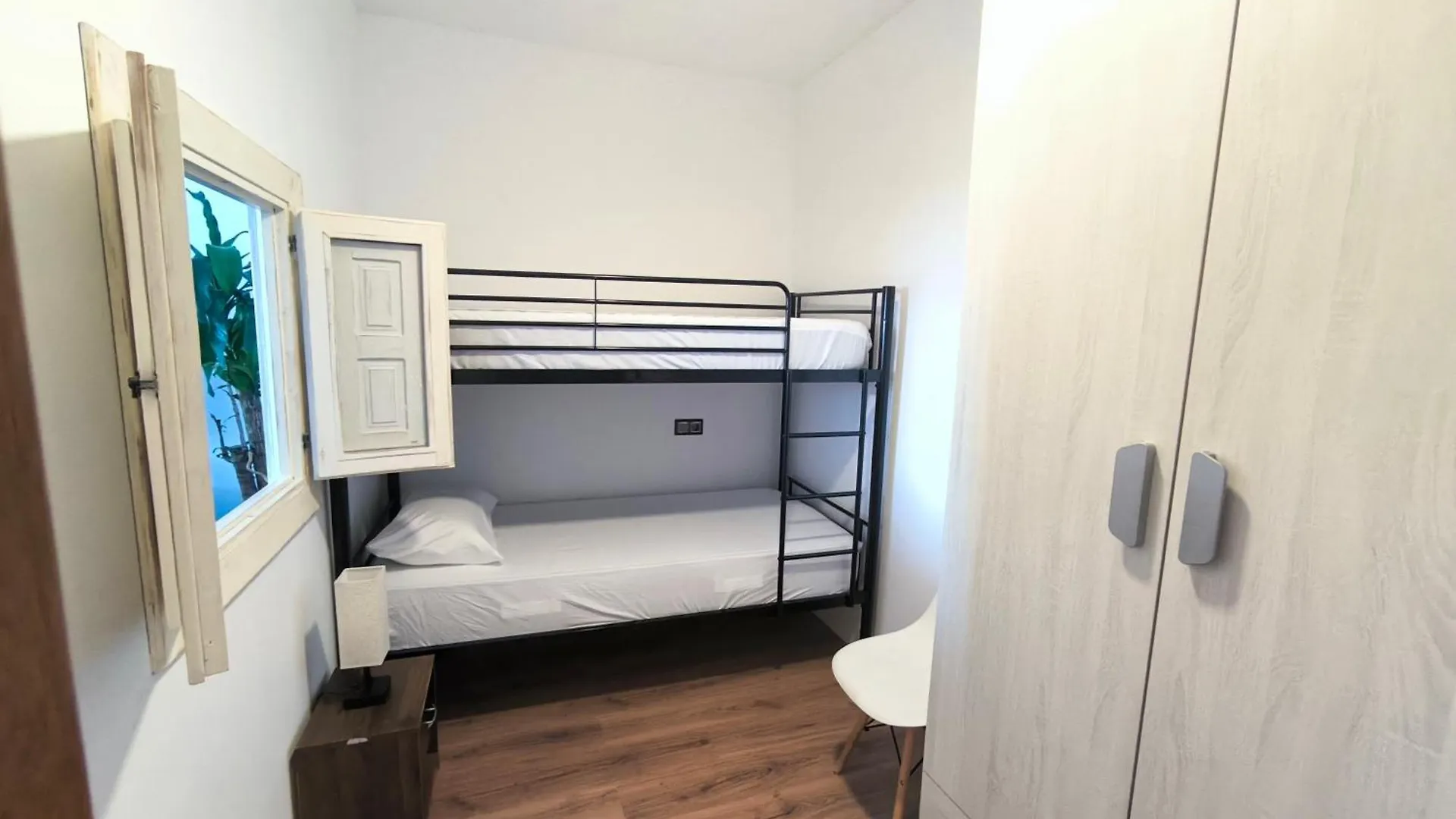 Brisamar I En Segunda Linea De Playa & Priv Parking Apartment Torre de Benagalbon Spain